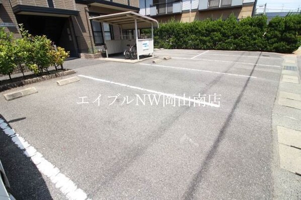 岡山駅 バス35分  福田公会堂前下車：停歩7分 1階の物件外観写真